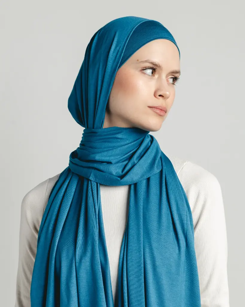 Lyons Blue Aura Scarf   