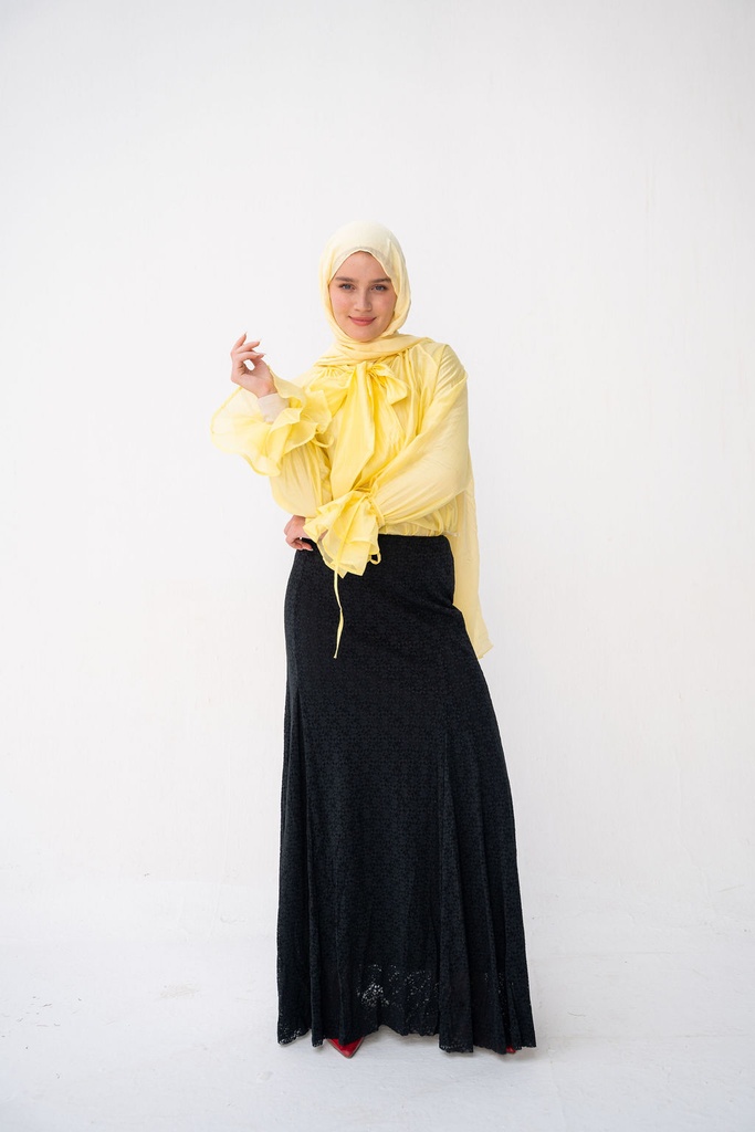 Black Oman Skirt